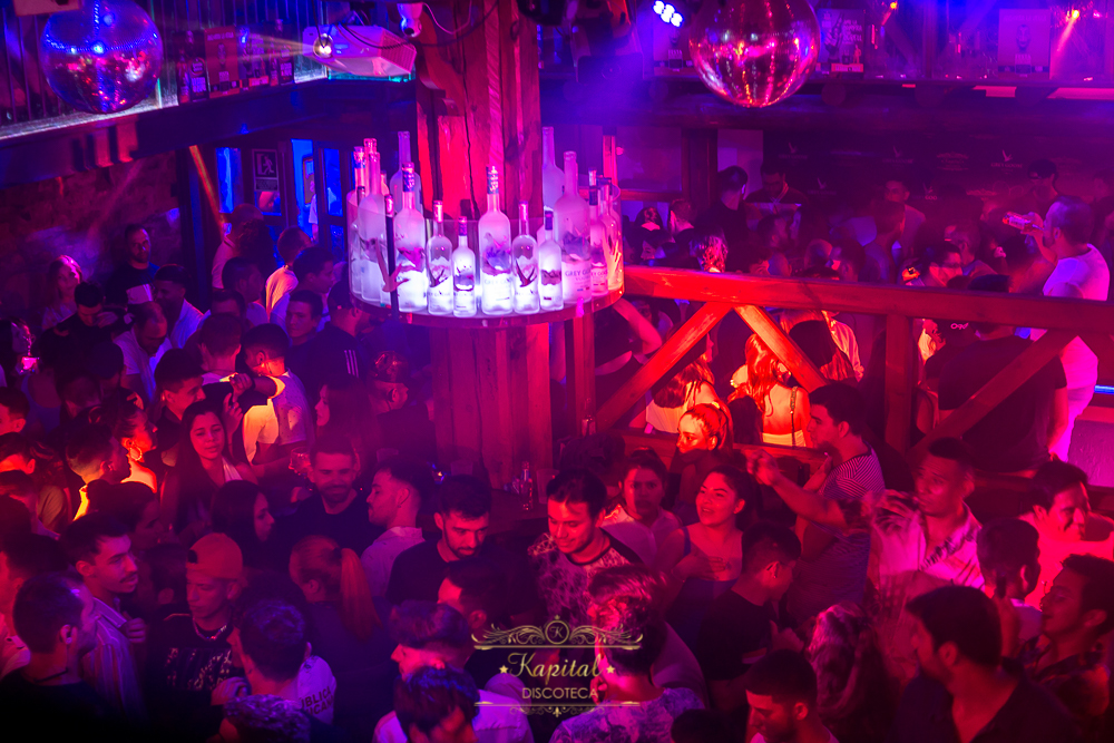 Read more about the article Descubre la Vibrante Vida Nocturna en las Discotecas de Andorra